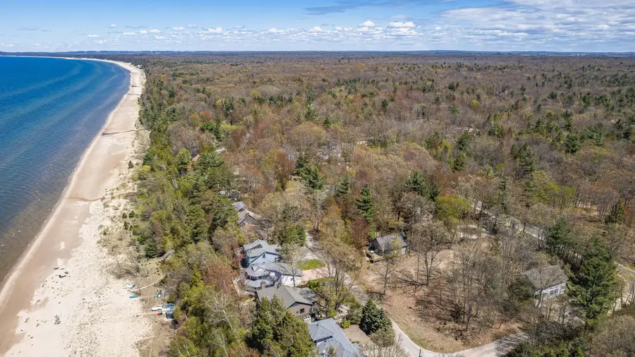 4674 N Lakeshore Drive, Mears, MI 49436 - #2