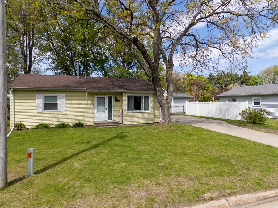 5848 Grassmere Street, Portage, MI 49024 - #2