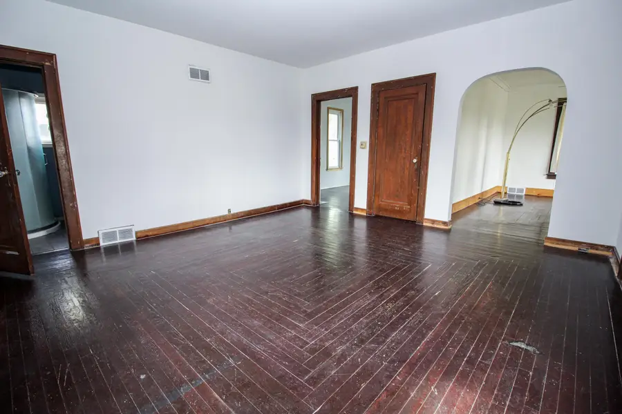 400 W Peck Avenue, White Pigeon, MI 49099 - #2