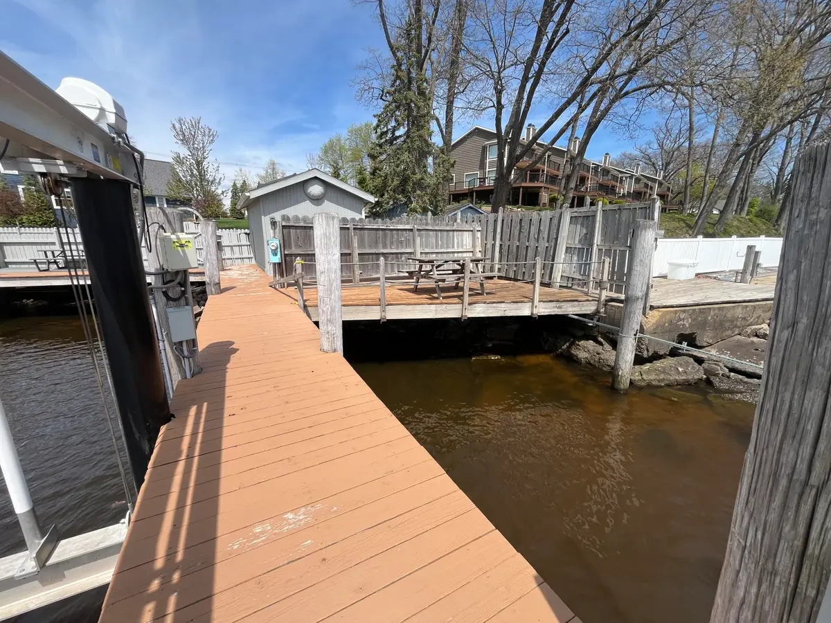 36 N Shore Drive #18, South Haven, MI 49090 - #1