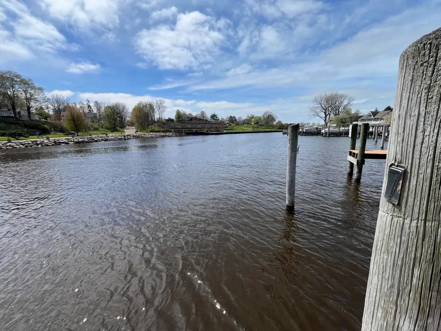 36 N Shore Drive #18, South Haven, MI 49090 - #2