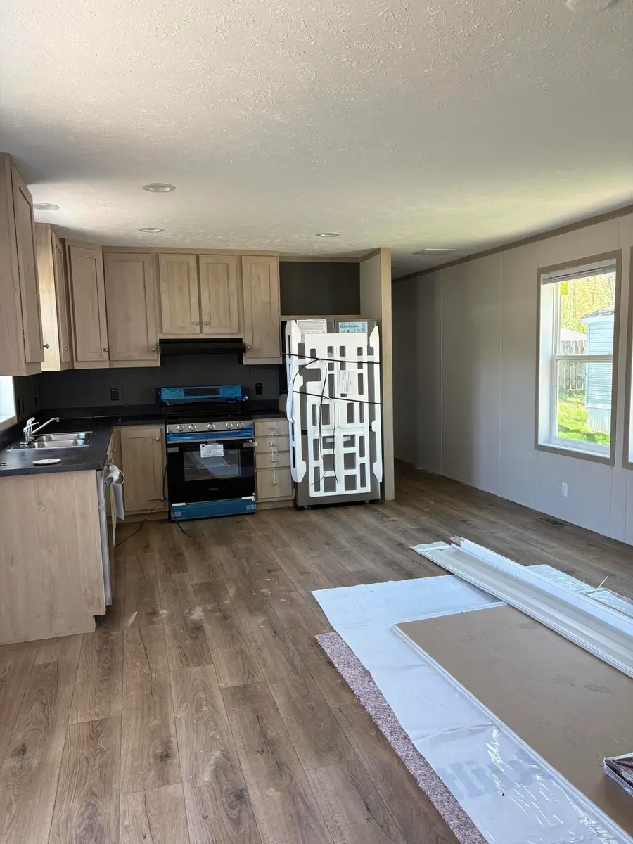 1565 M-63 #49, Benton Harbor, MI 49022 - #3