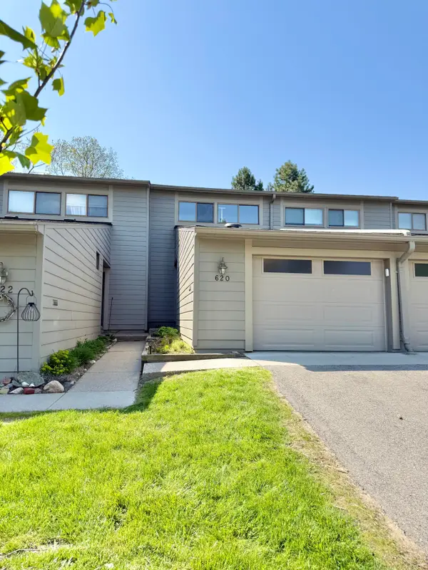 620 Watersedge Drive, Ann Arbor, MI 48105