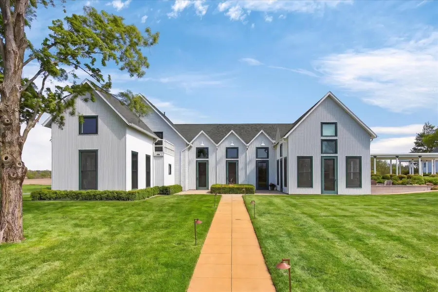 3202 Warren Woods Road, Galien, MI 49113 - #2