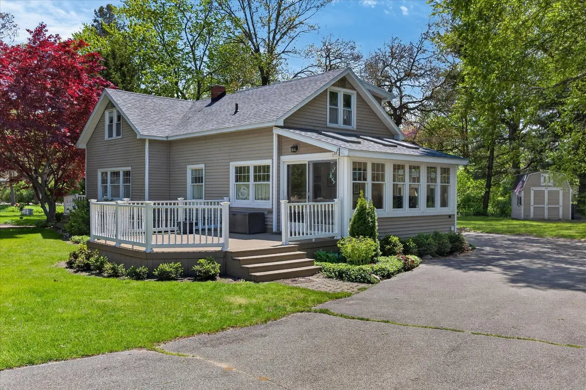 3130 S Lakeshore Drive, Saint Joseph, MI 49085 - #1