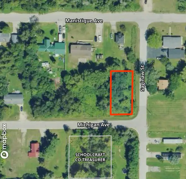 831 Michigan Avenue, Manistique, MI 49854