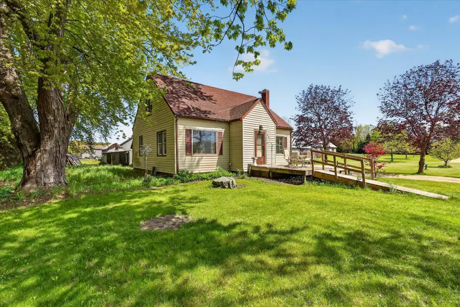 261 19 Mile Road Ne, Cedar Springs, MI 49319 - #2