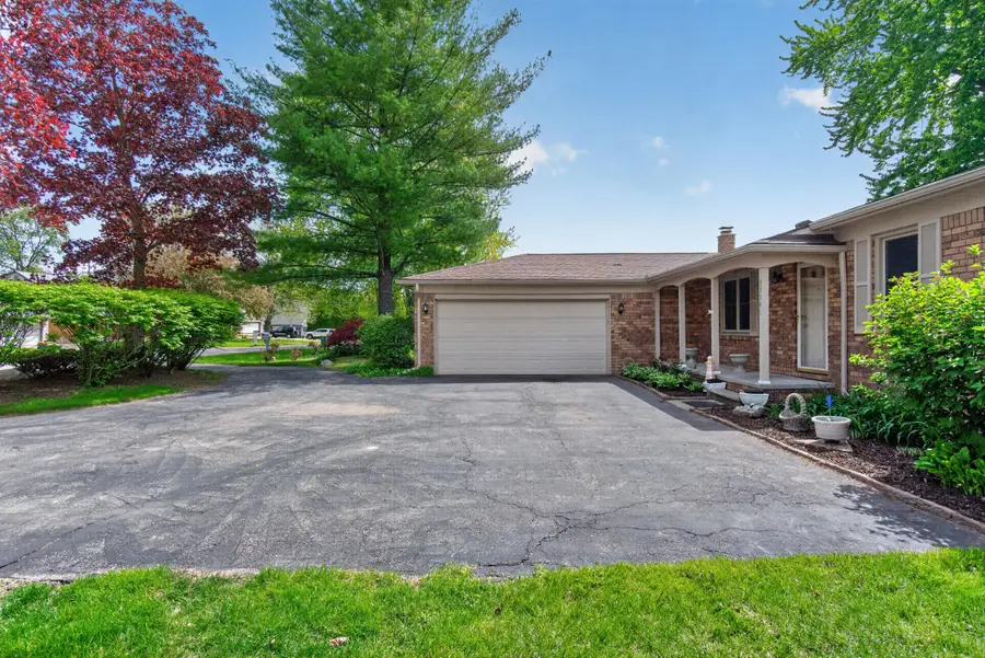 33541 Stocker Street, Farmington, MI 48335 - #3