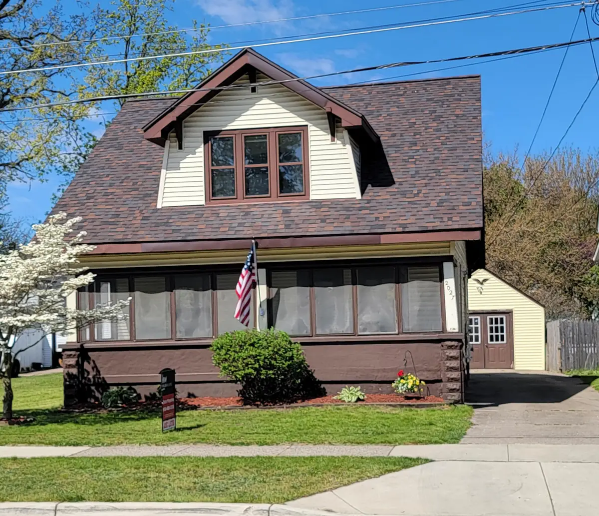 2027 Denwood Avenue Sw, Wyoming, MI 49509 - #1