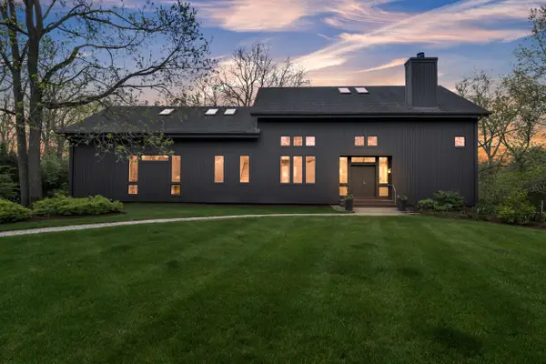 5555 Red Fox Run, Ann Arbor, MI 48105