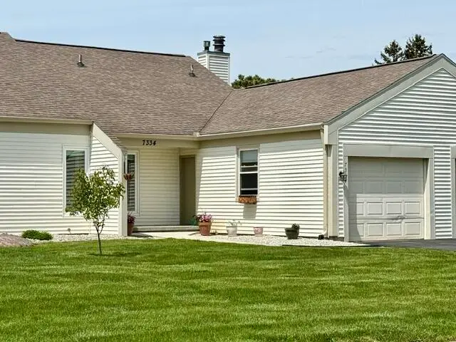 7334 Creekside Drive #23, Lansing, MI 48917 - #3