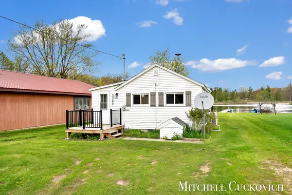 3367 Flint Drive, Sheridan, MI 48884