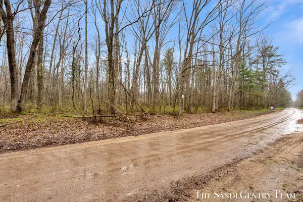 11585 Pond Road #LOT B, Montague, MI 49437