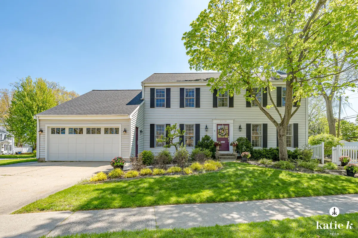 2538 Beechwood Drive Se, Grand Rapids, MI 49506 - #1