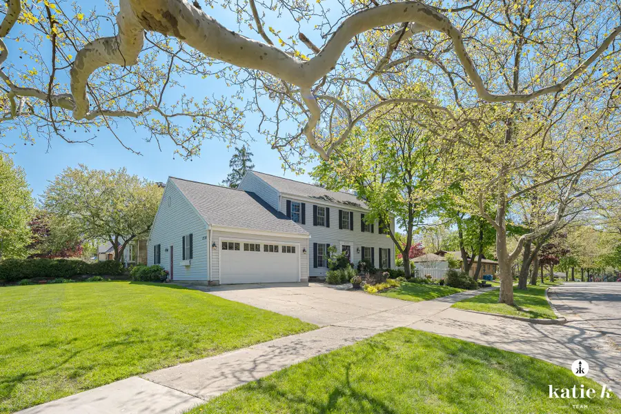 2538 Beechwood Drive Se, Grand Rapids, MI 49506 - #2