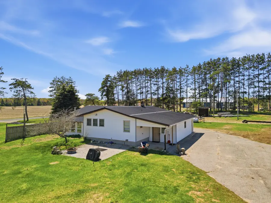12686 Buchanan Road, Stanwood, MI 49346 - #2
