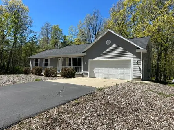 12727 104th, Grand Haven, MI 49417