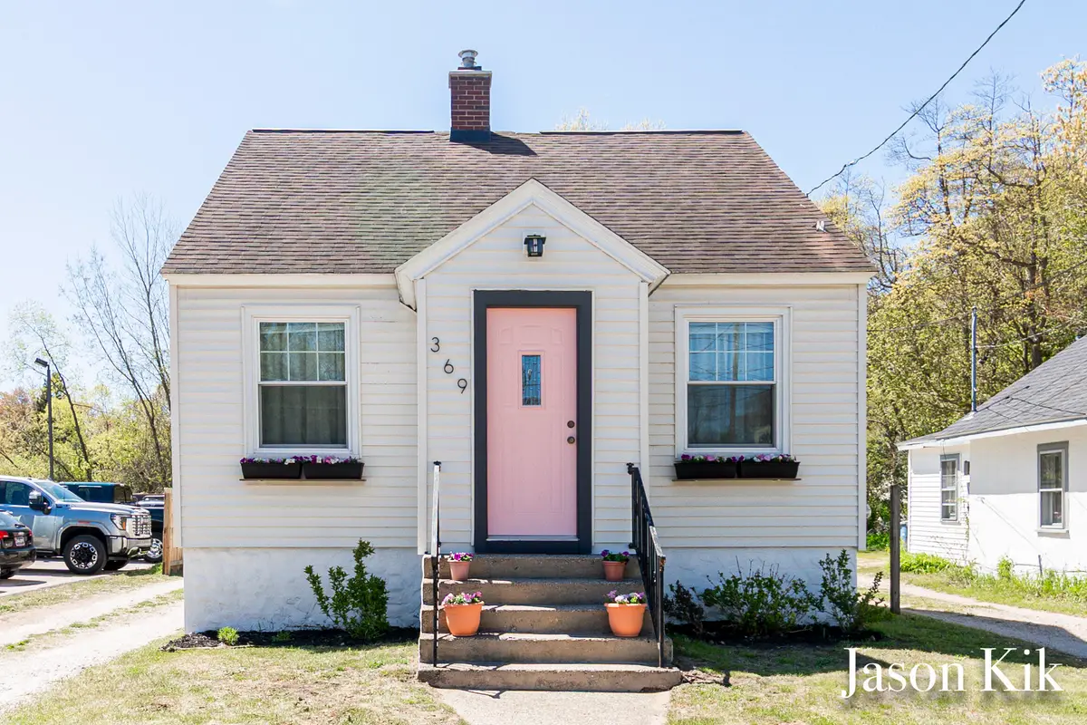 369 N 3rd Avenue, Fruitport, MI 49415 - #1