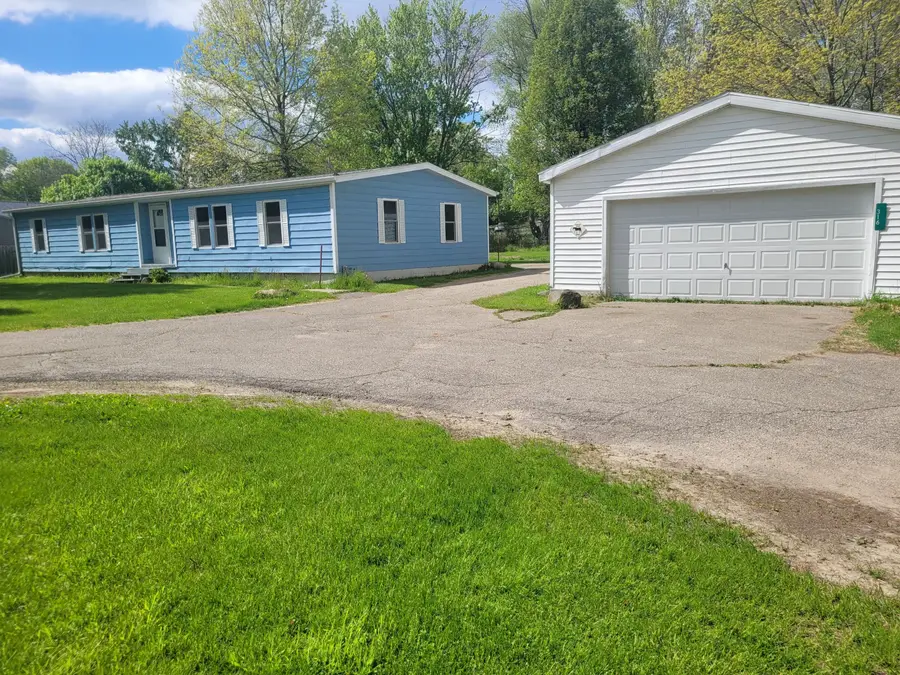 316 E Saint Joe Street, Litchfield, MI 49252 - #2