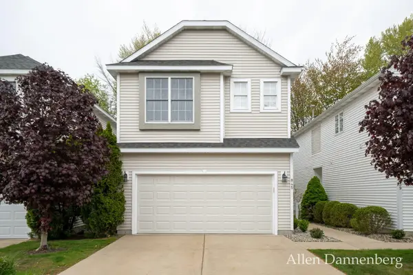 845 Bluff Creek Drive #58, Grand Haven, MI 49417