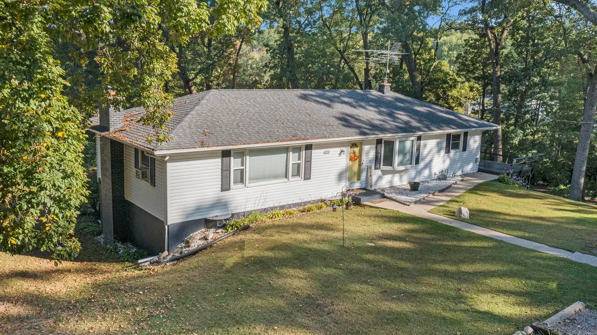 1055 Woodland Beach, Battle Creek, MI 49014 - #1