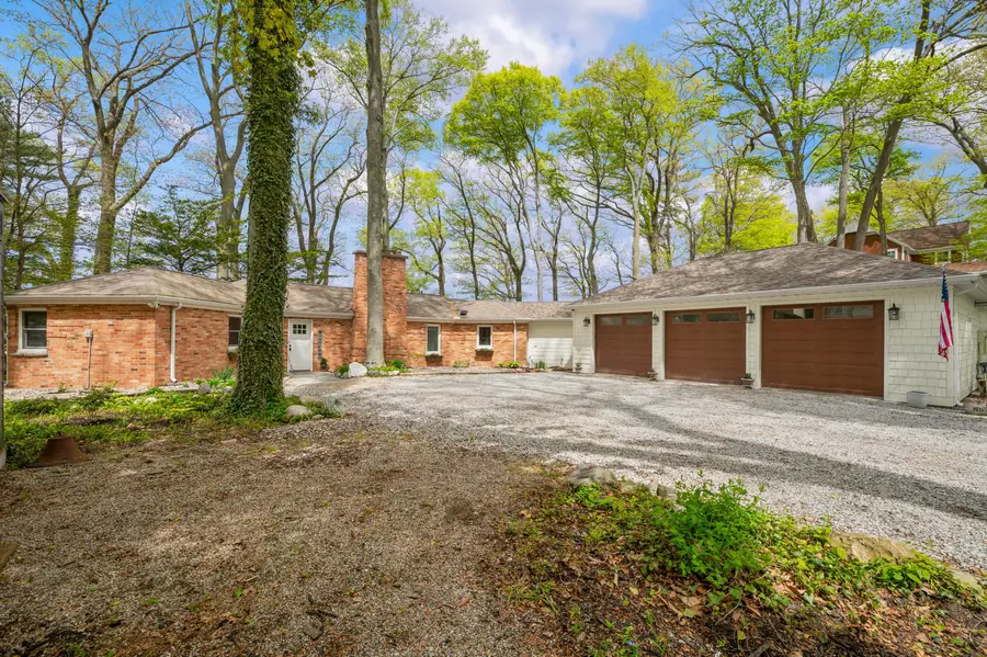 5646 M 63 N, Coloma, MI 49038 - #2