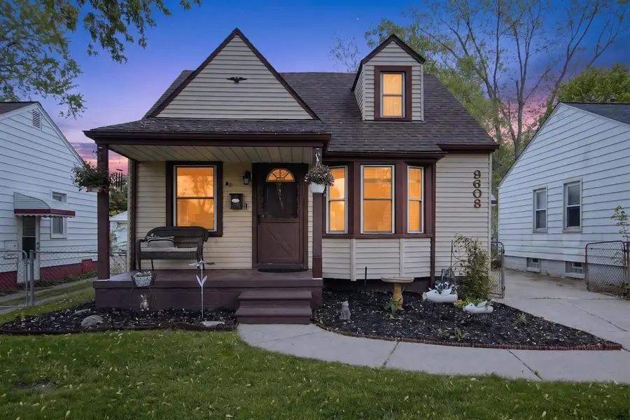 9608 Tecumseh Avenue, Redford, MI 48239 - #2