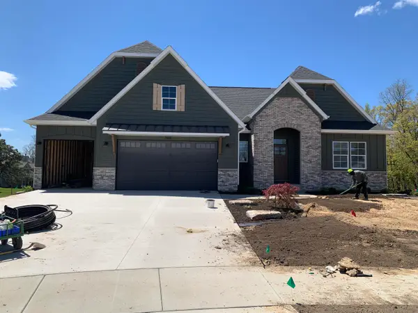 7814 Woodhurst Drive Ne, Rockford, MI 49341