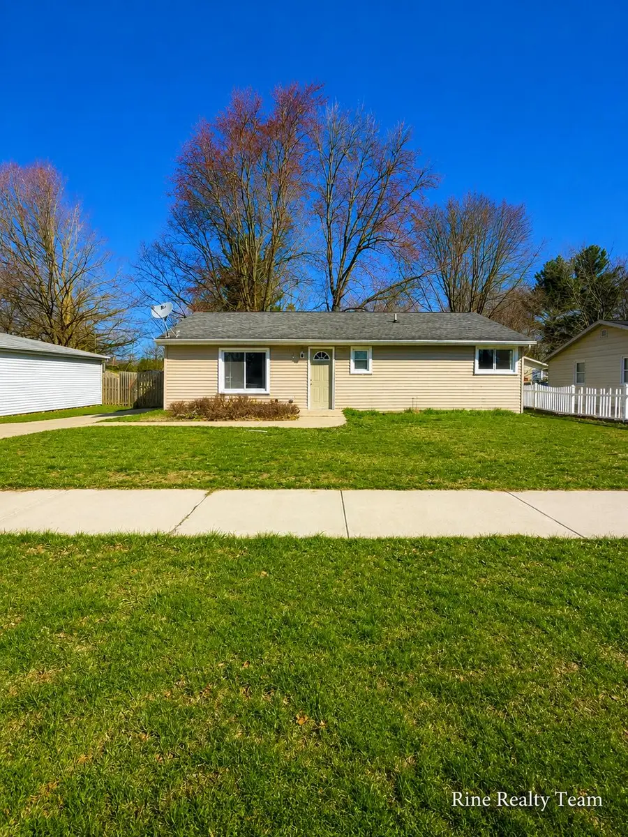 714 Cherry Street, Charlotte, MI 48813 - #3
