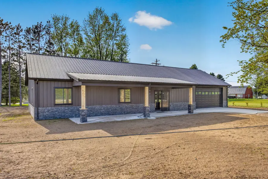 3027 100th Avenue, Lakeview, MI 48850 - #2