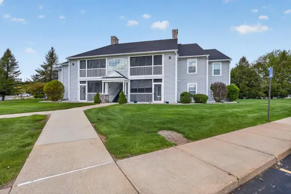 773 W Barrington Circle, Jackson, MI 49203