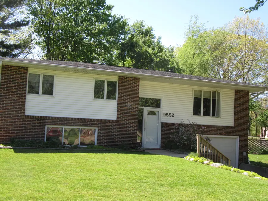 9552 Pine Street, Bridgman, MI 49106 - #3
