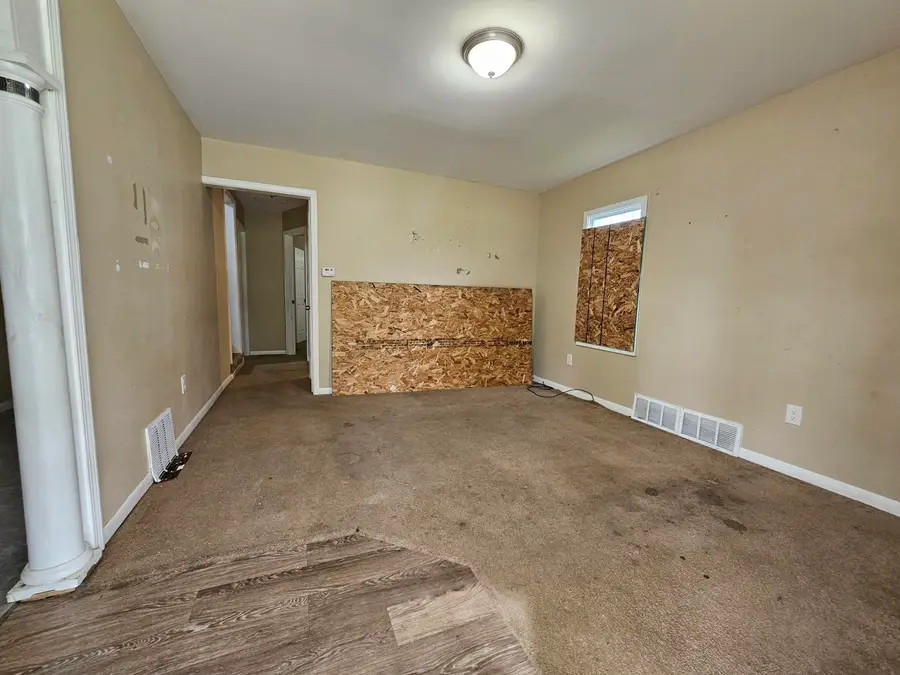 9167 Grandmont Avenue, Detroit, MI 48228 - #2