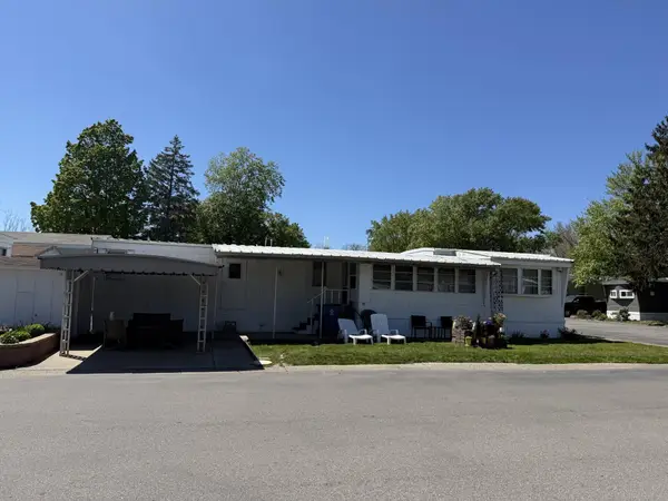 333 E Lakewood Boulevard #71, Holland, MI 49424