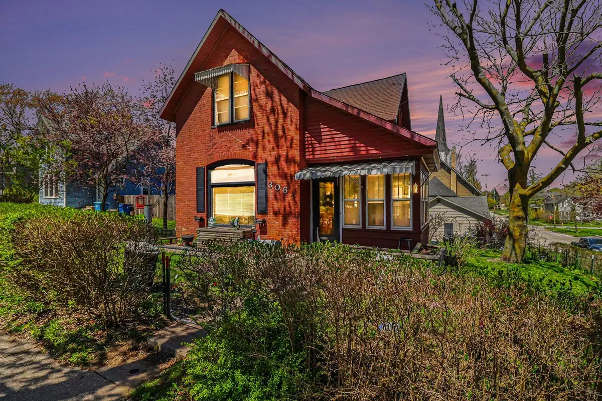 306 5th Street, Manistee, MI 49660 - #1