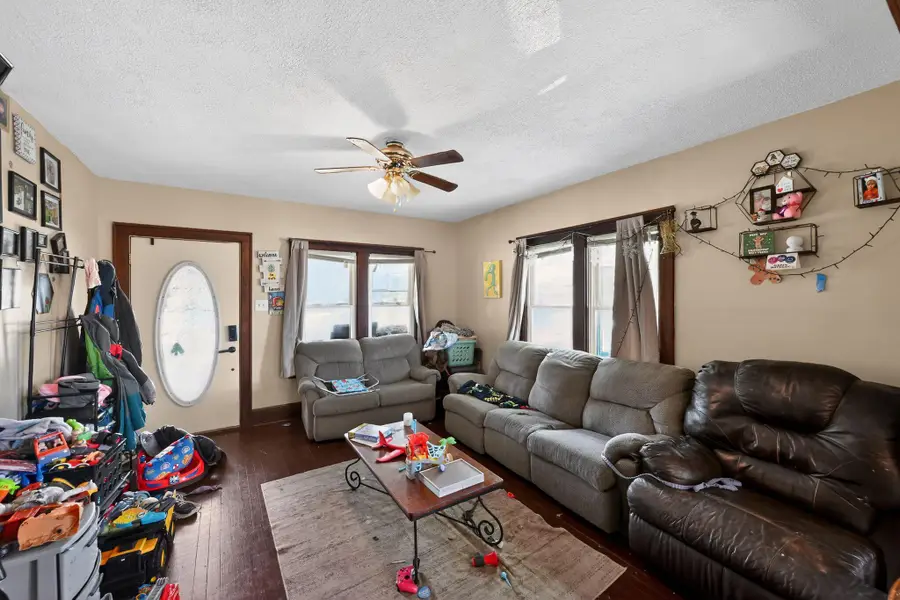 318 N 10th Street, Niles, MI 49120 - #3