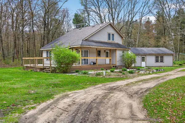 22597 Tamarack Road, Howard City, MI 49329