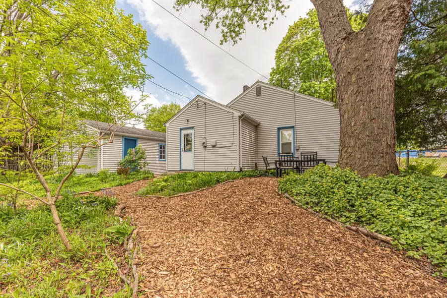 1807 Hiawatha Place, Ann Arbor, MI 48105 - #3