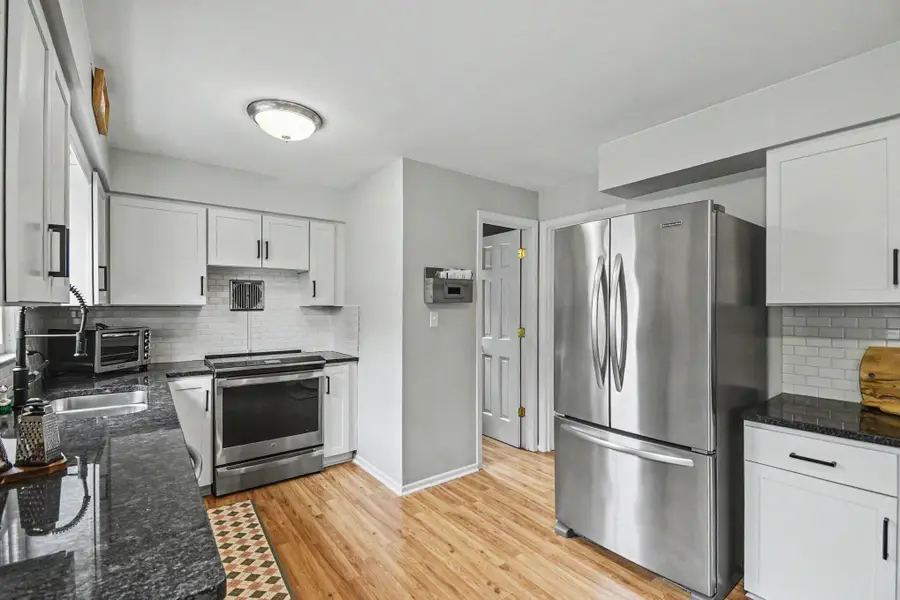 1915 Plymouth Terrace Se, Grand Rapids, MI 49506 - #3
