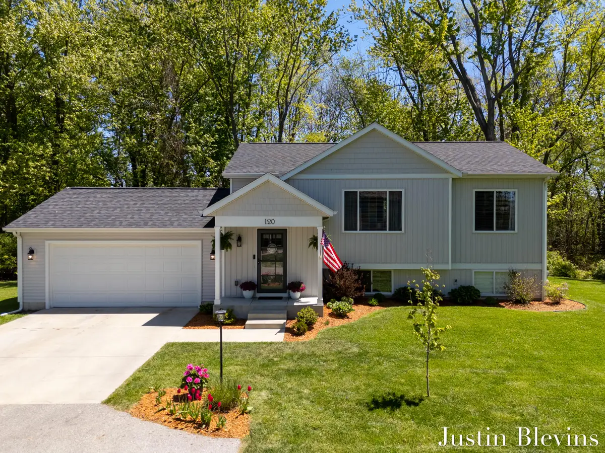 120 E 40th Street, Holland, MI 49423 - #1