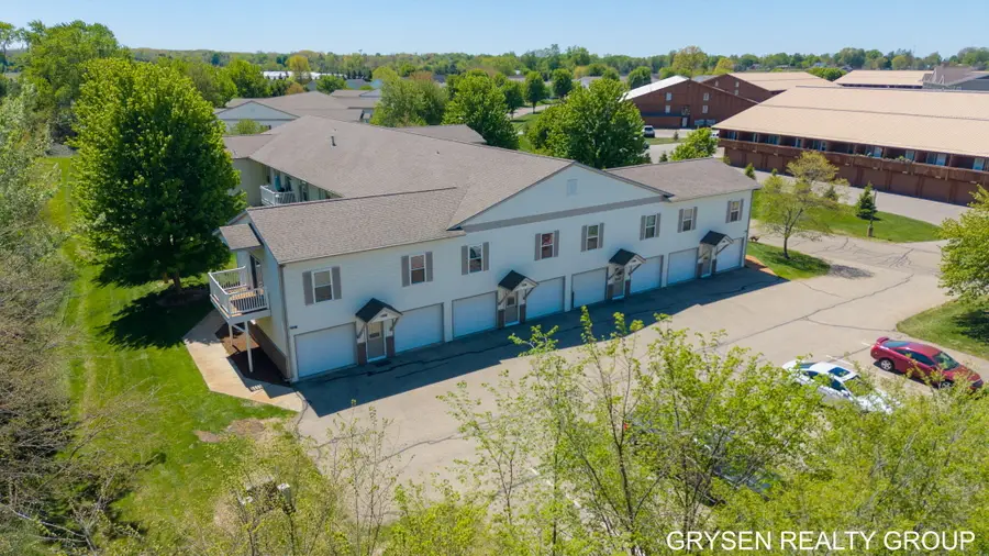 5752 East Town Drive #9, Hudsonville, MI 49426 - #2