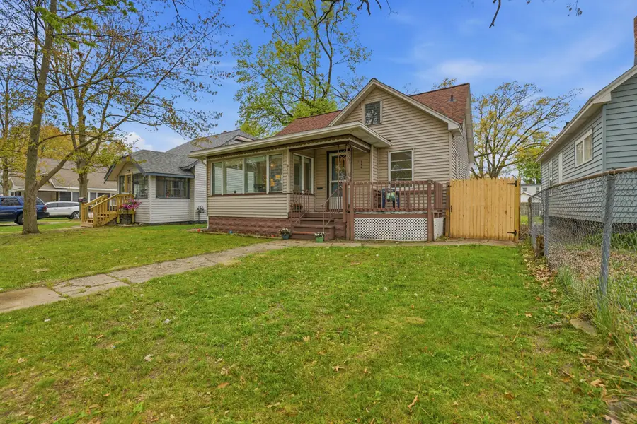 944 E Isabella Avenue, Muskegon, MI 49442 - #2