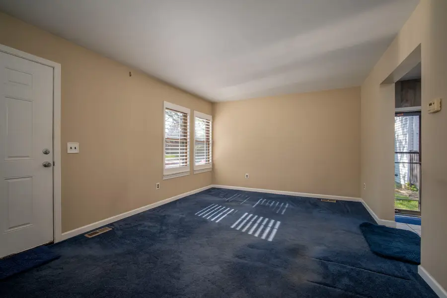 2887 Roundtree Drive, Troy, MI 48083 - #3
