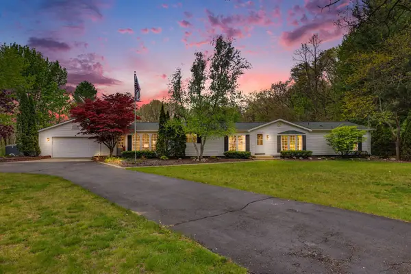 7920 10 Mile Road Ne, Rockford, MI 49341