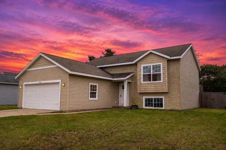 415 White Pine Drive, Belding, MI 48809 - #3