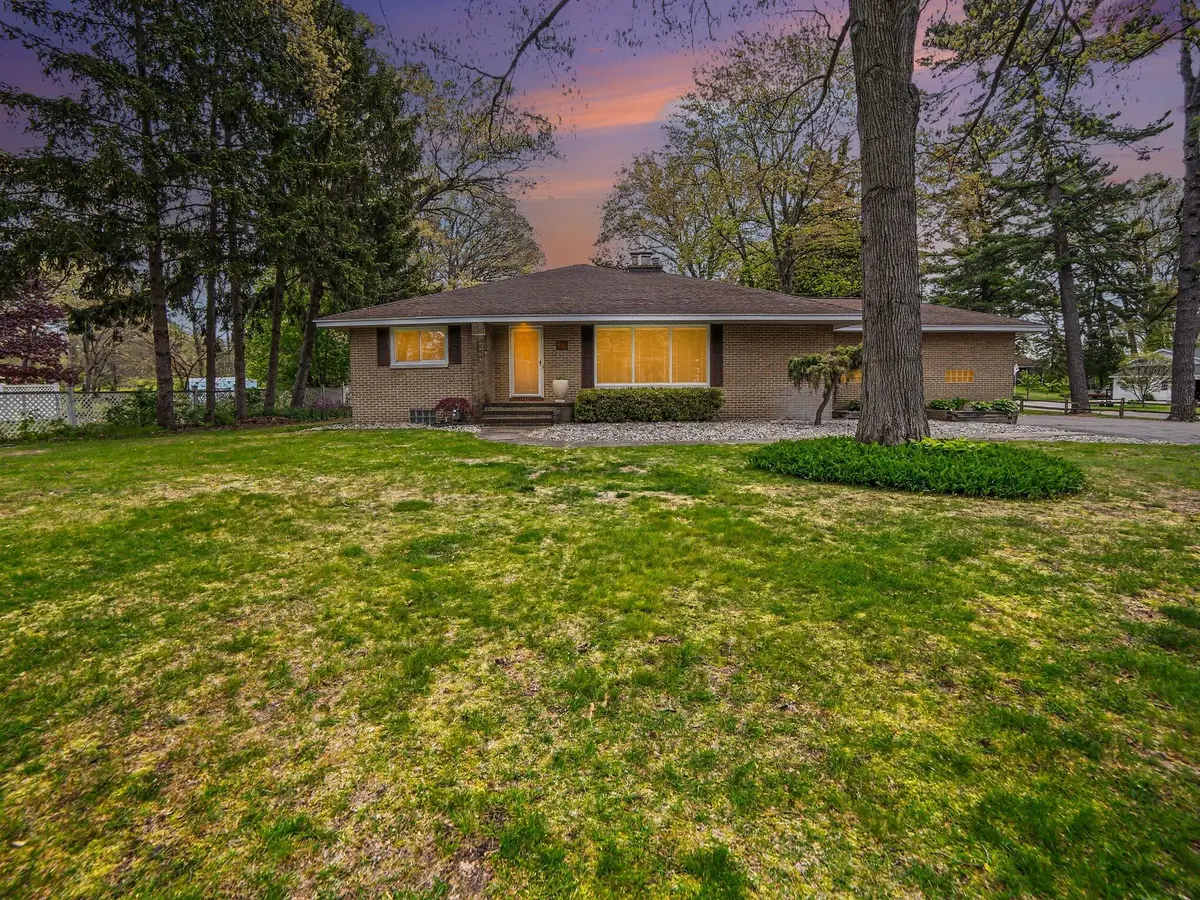 204 N Fruitport Road, Spring Lake, MI 49456 - #1