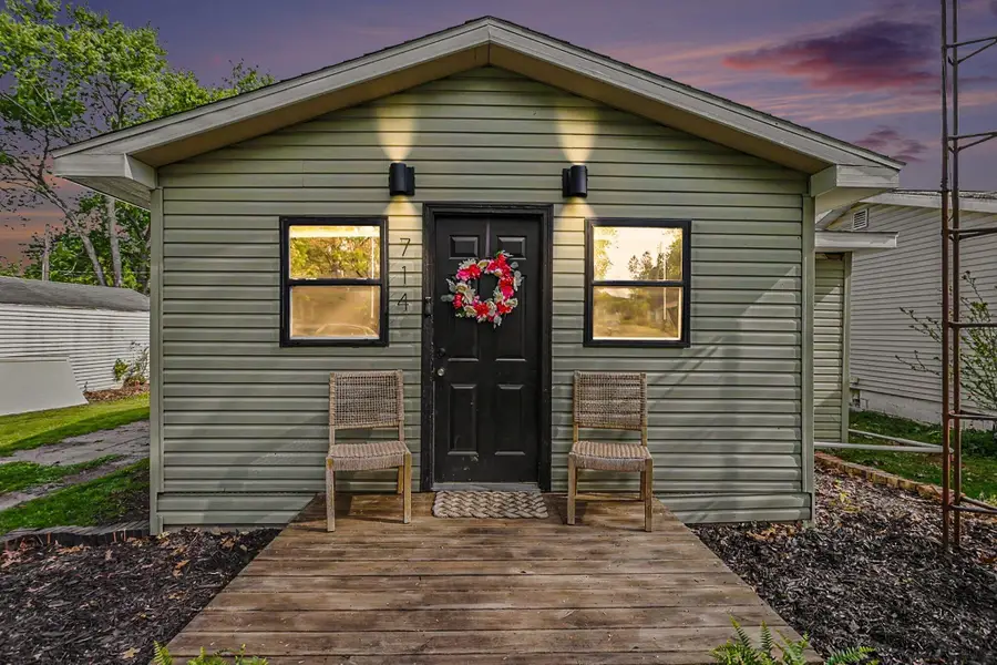 714 Polis Street, Buchanan, MI 49107 - #2