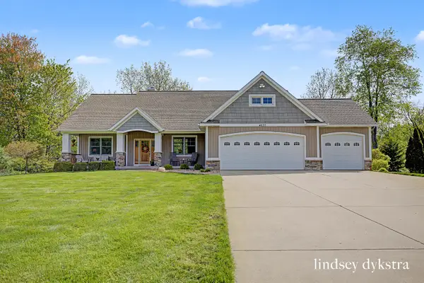 4635 Leighton Lakes Drive, Wayland, MI 49348
