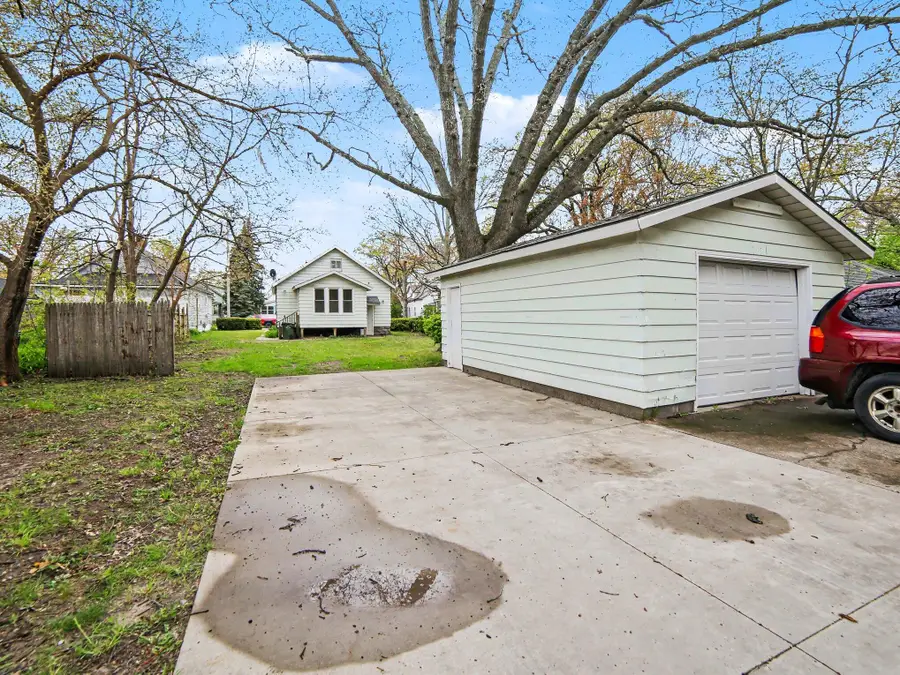 1656 Park Street, Muskegon, MI 49441 - #2