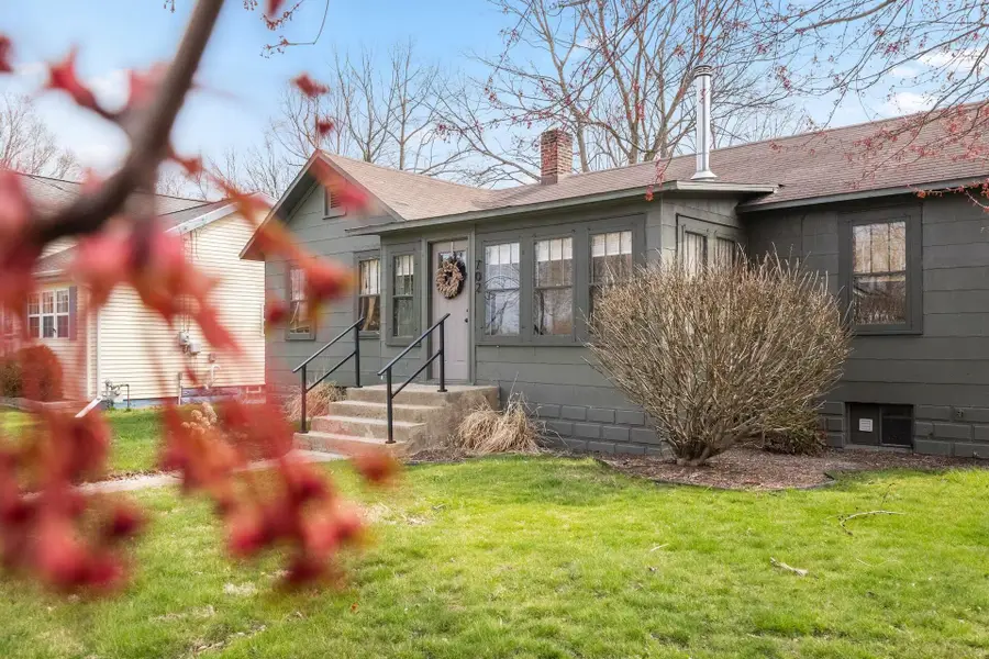 702 N Elm Street, Three Oaks, MI 49128 - #2